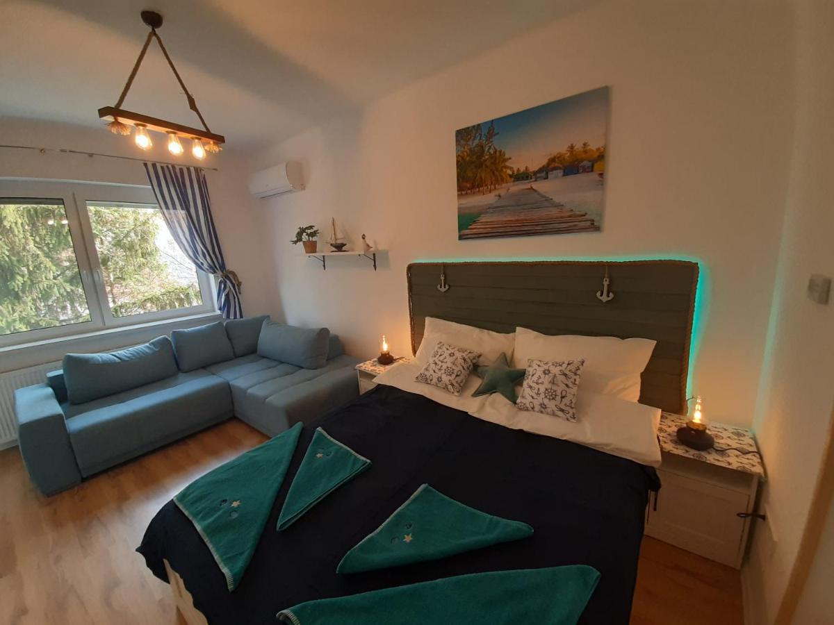 Admiral Apartman Makó Esterno foto