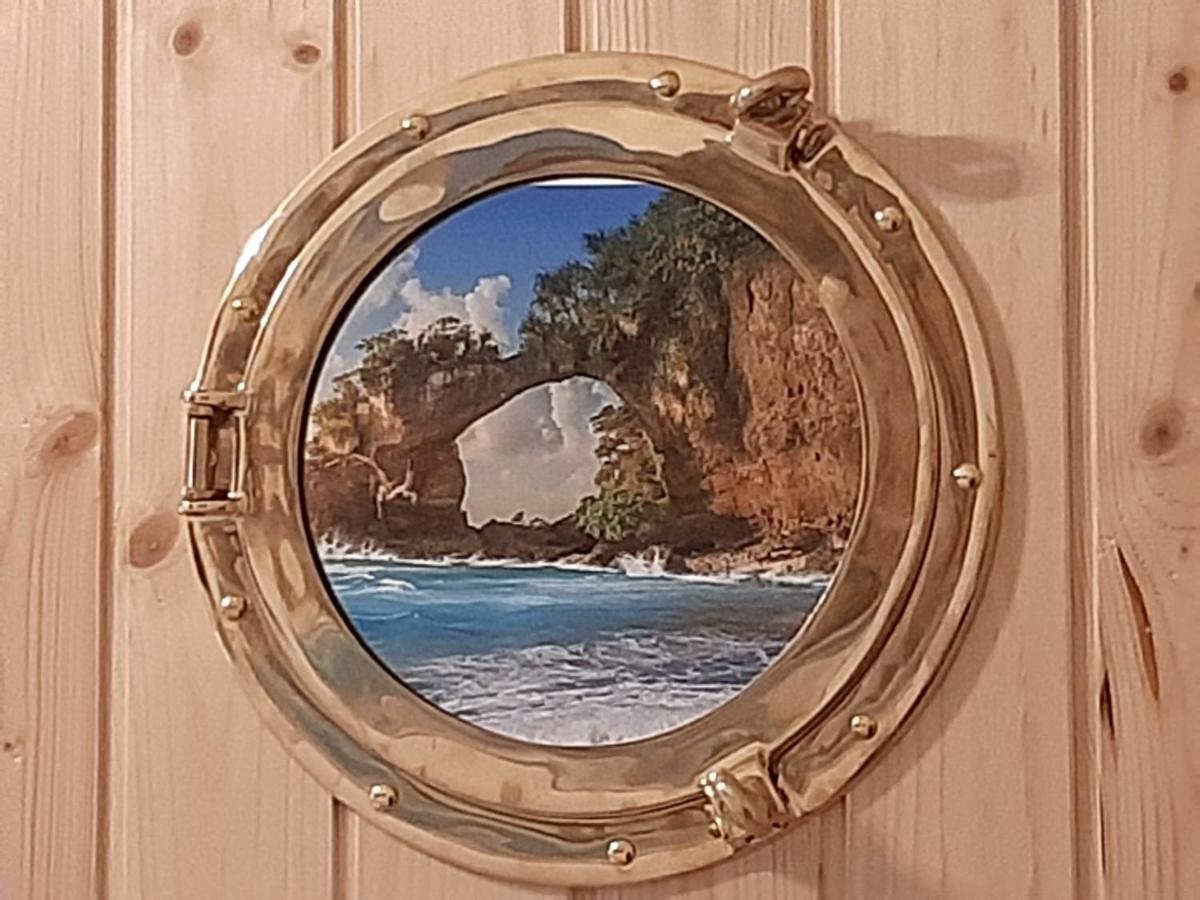 Admiral Apartman Makó Esterno foto