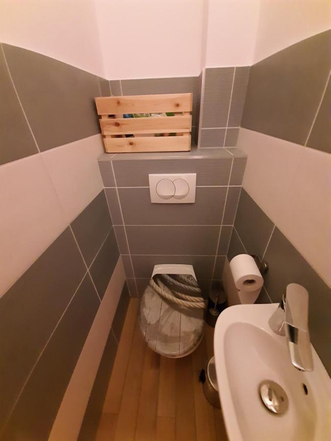 Admiral Apartman Makó Esterno foto