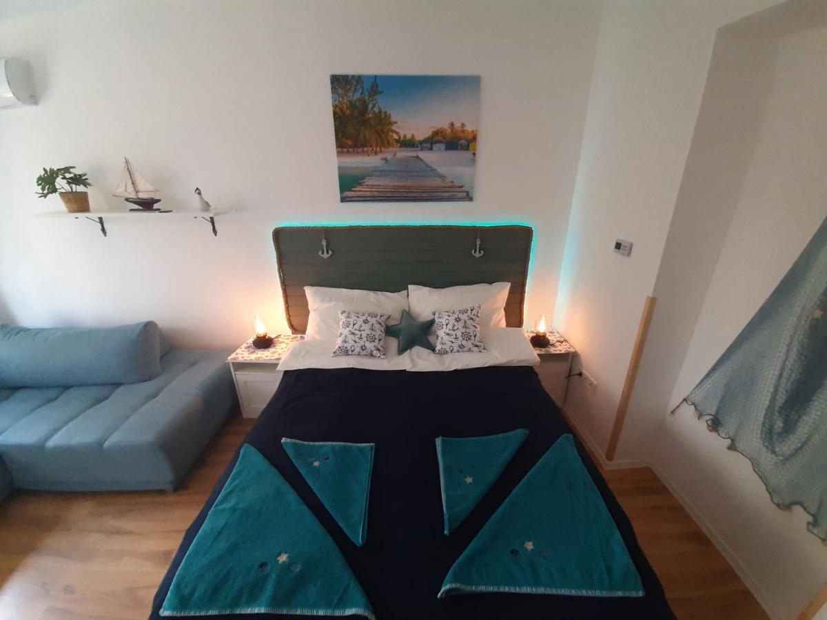 Admiral Apartman Makó Esterno foto