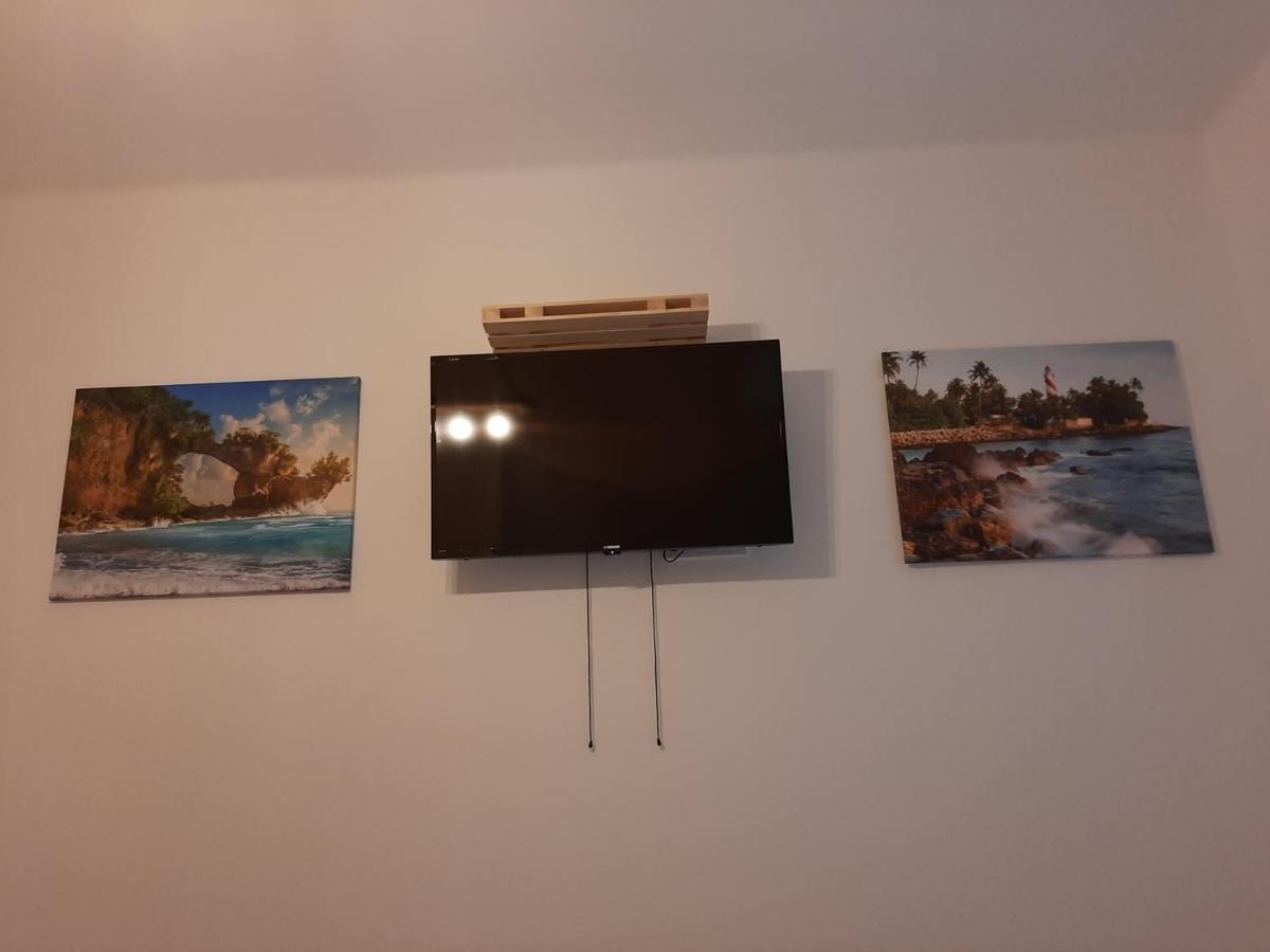 Admiral Apartman Makó Esterno foto