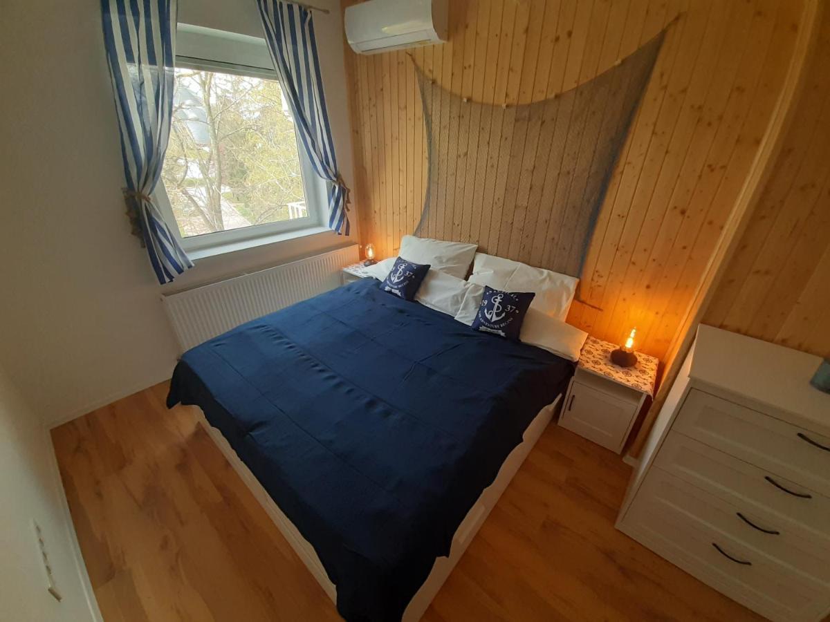 Admiral Apartman Makó Esterno foto